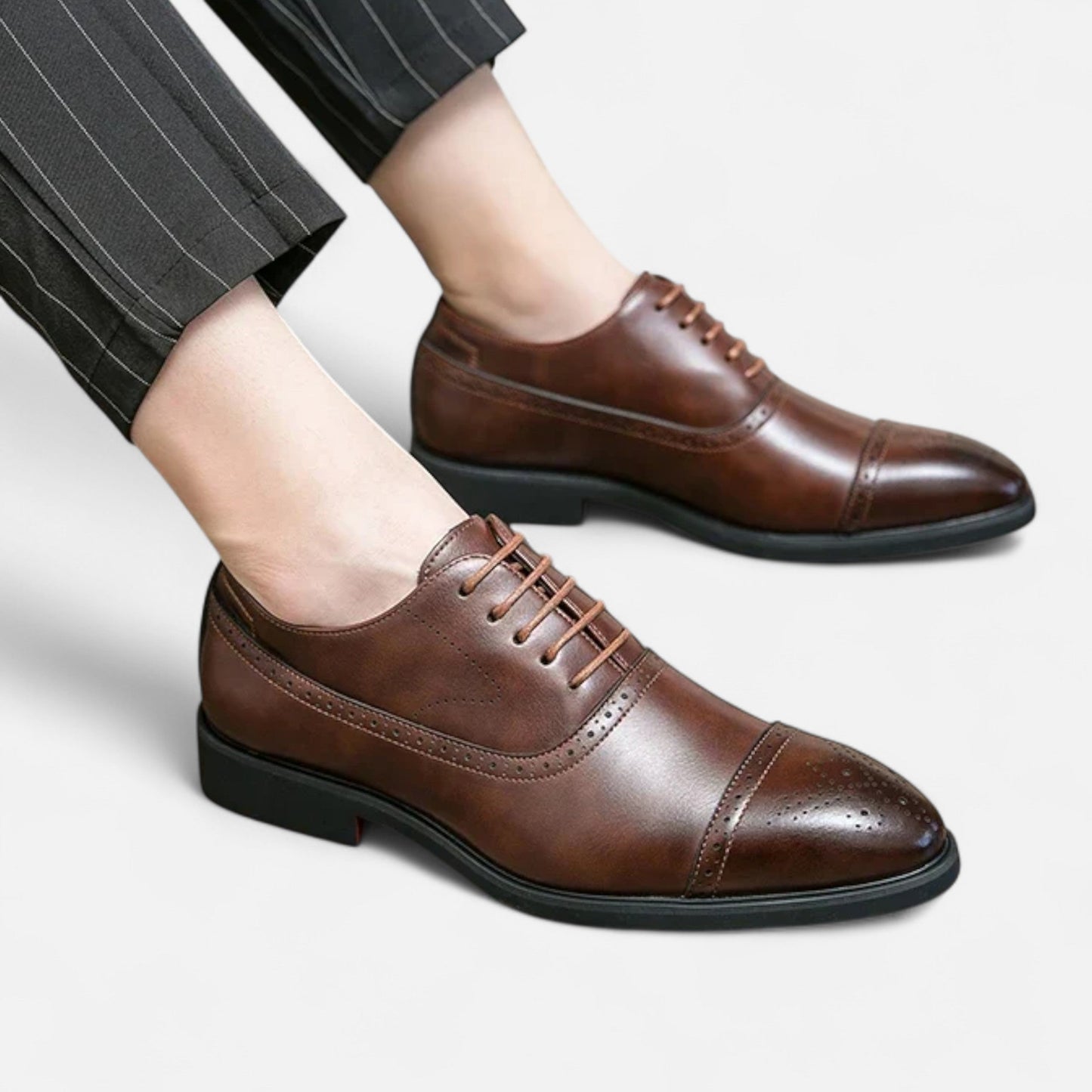 SwissFellas | Klassische geschnitzte formelle Schuhe für Herren