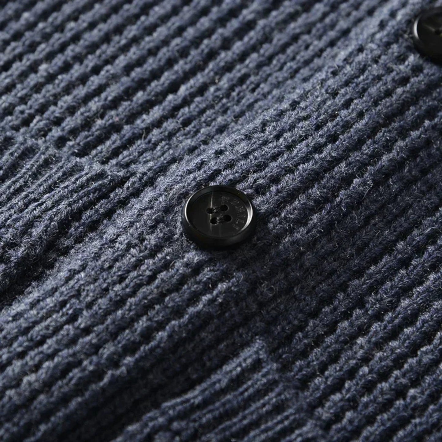SwissFellas | Herren Woll-Cardigan mit Knopfverschluss – Klassischer Slim Fit Stil