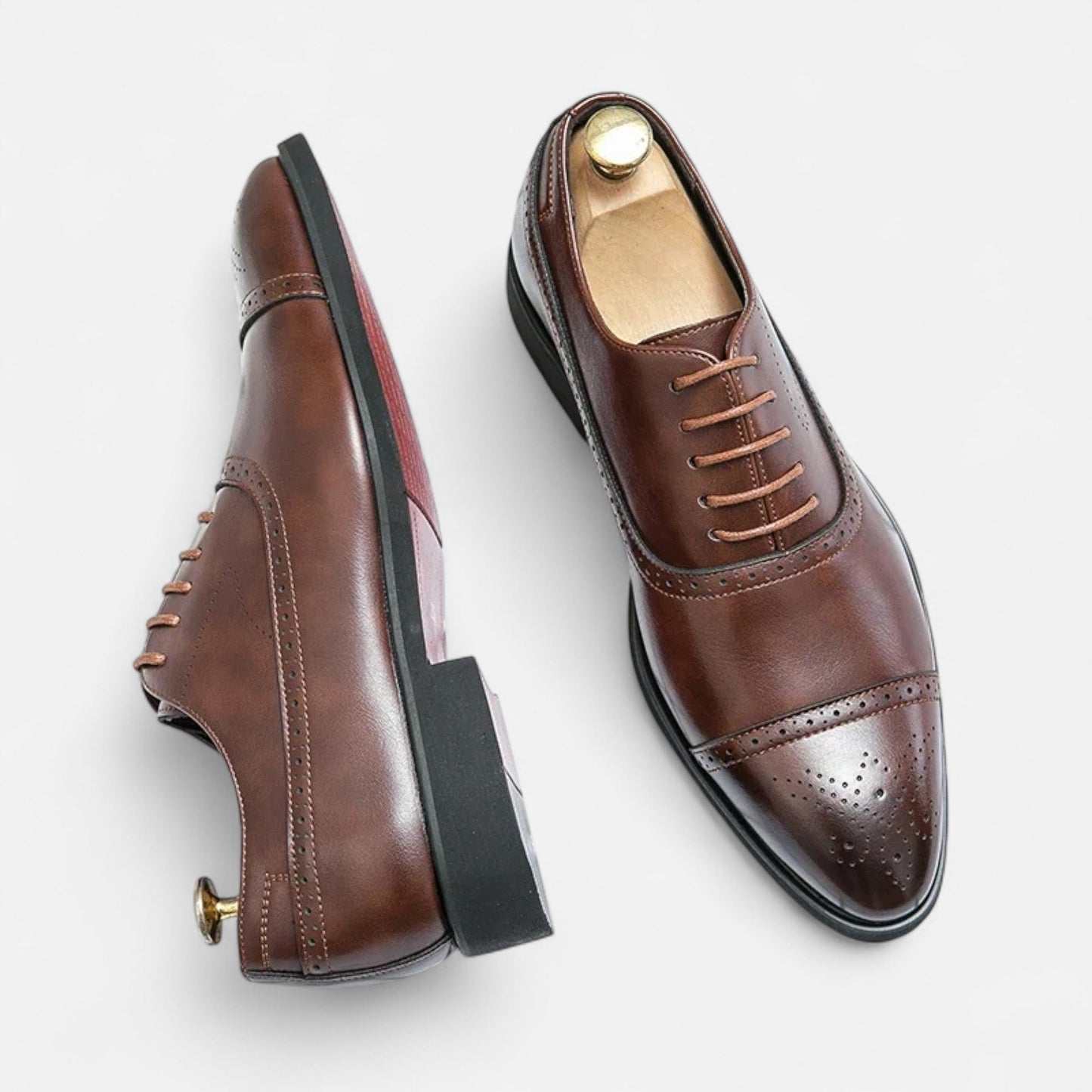 SwissFellas | Klassische geschnitzte formelle Schuhe für Herren